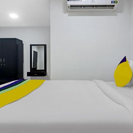 Itsy By Treebo - Lg Grand Inn Hyderabad Ngoại thất bức ảnh