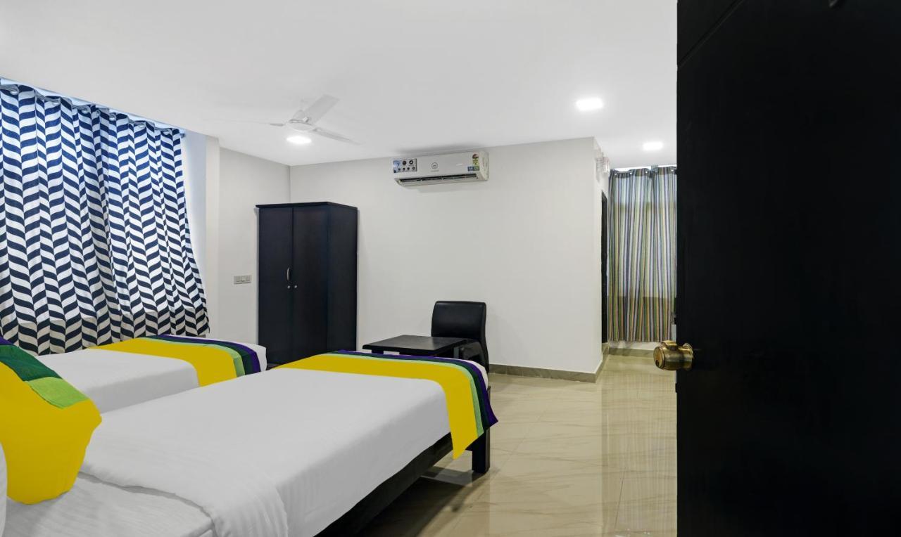 Itsy By Treebo - Lg Grand Inn Hyderabad Ngoại thất bức ảnh